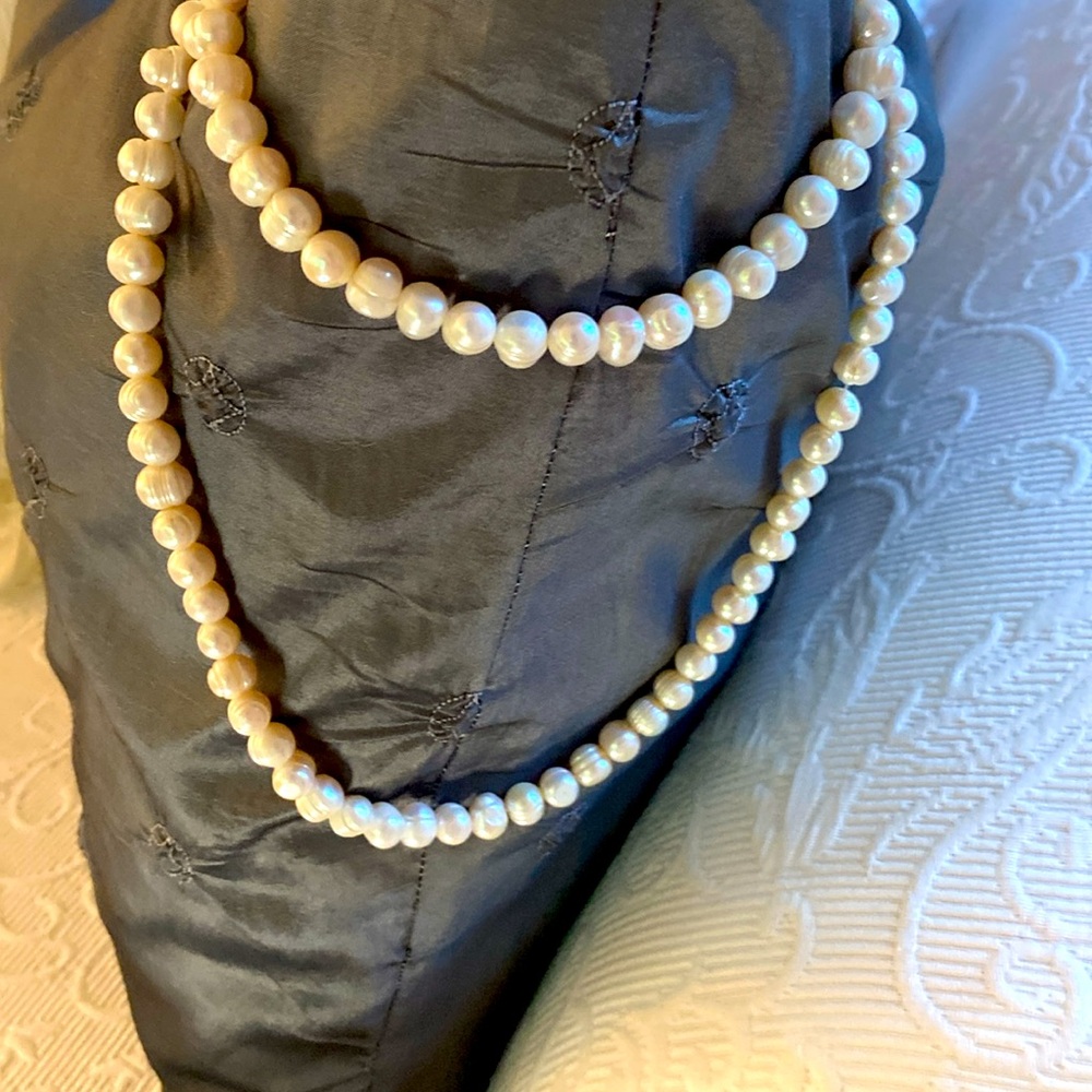 Akoya Pearl Necklace - Picture 6 of 7